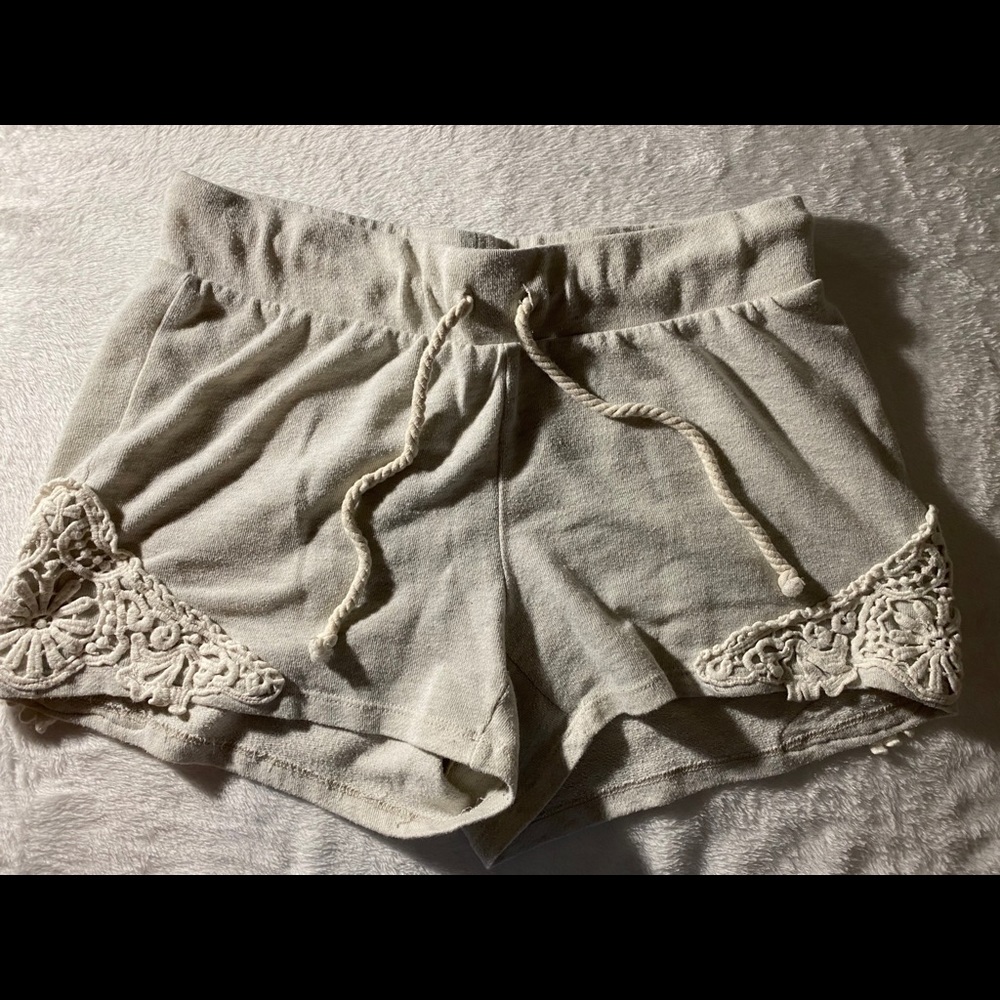 Cream lounge shorts
